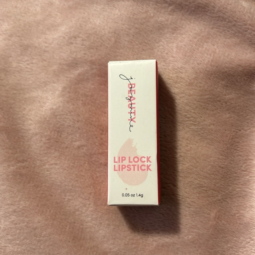 NIB Lipstick